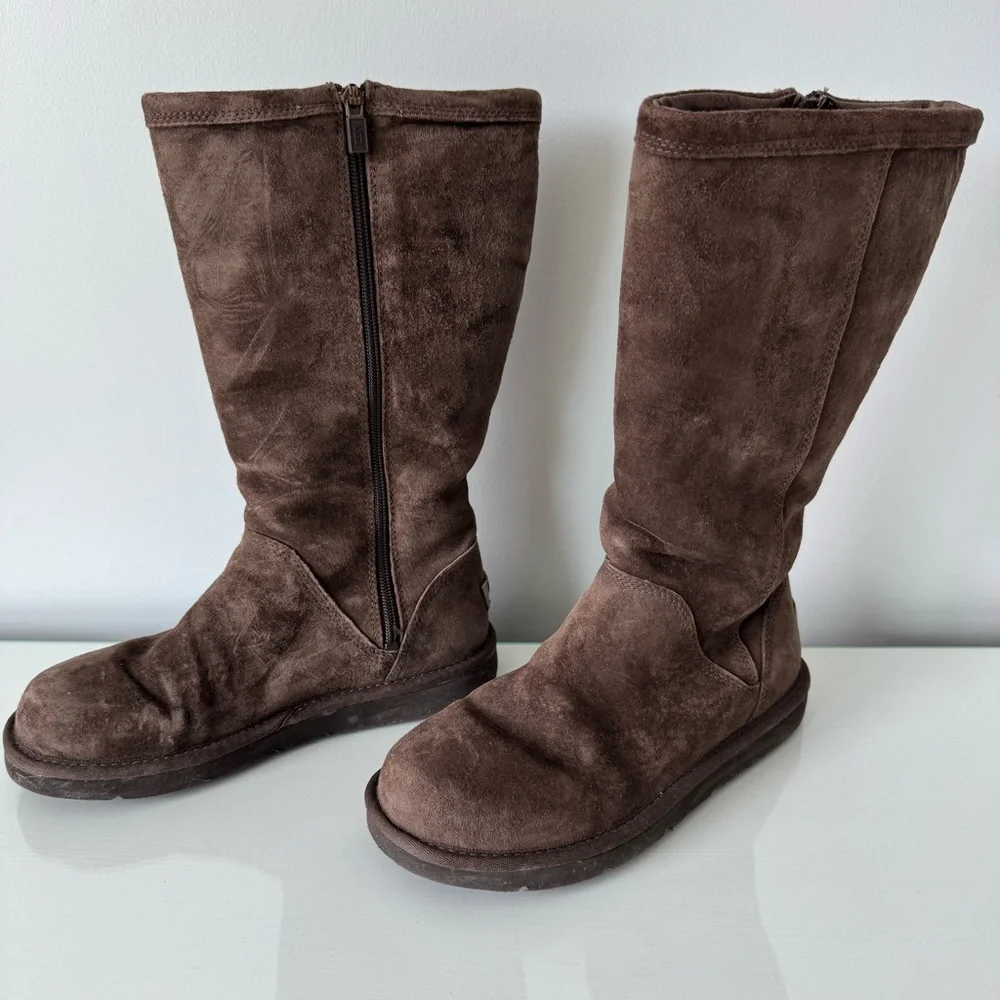UGG Tall Brown Side Zipper Boots Size 8
